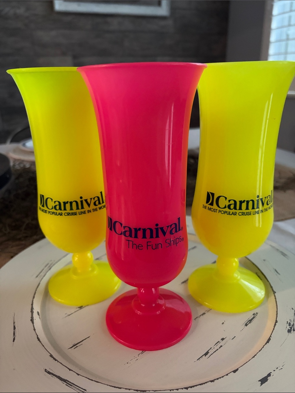 Set of 3 CARNIVAL Cruise Line Plastic Cocktail Hurricane Glasses